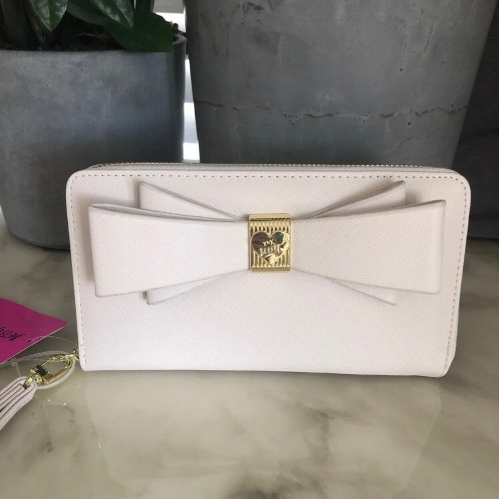Betsey Johnson Zia Wallet Bone colored Bow